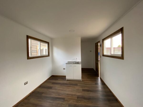 Container Modulaire Cabine Pinto 18m² – Studio Préfabriqué 6x3 m Clé en Main Container Modulaire Cabine Pinto 18m² – Studio Préfabriqué 6x3 m Clé en Main