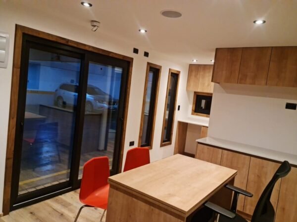 Showroom des Dominicains 18 m²